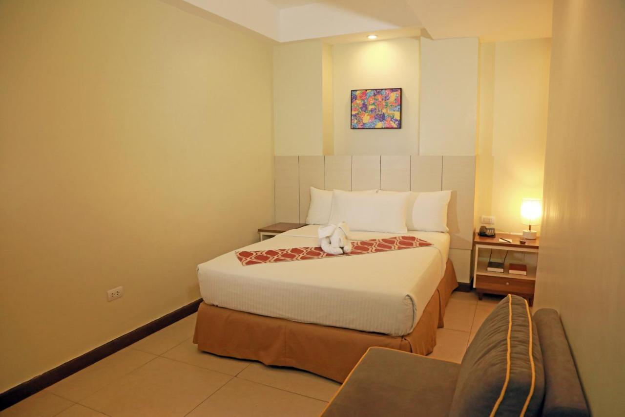 Belian Hotel Città di Tagbilaran Esterno foto