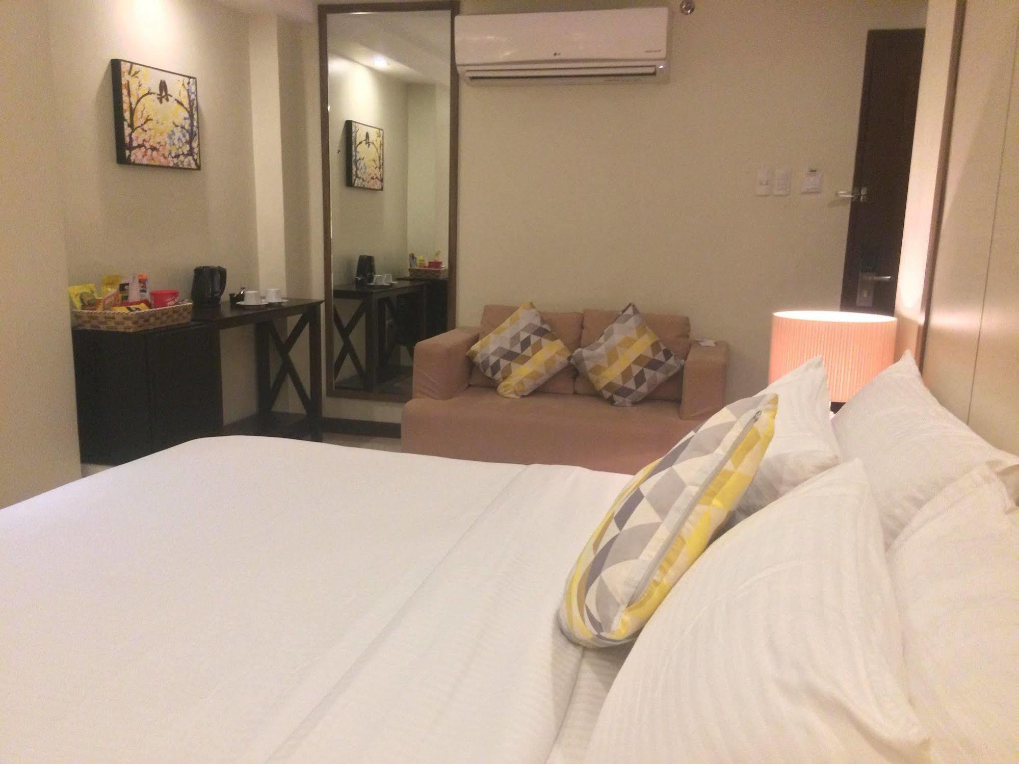 Belian Hotel Città di Tagbilaran Esterno foto