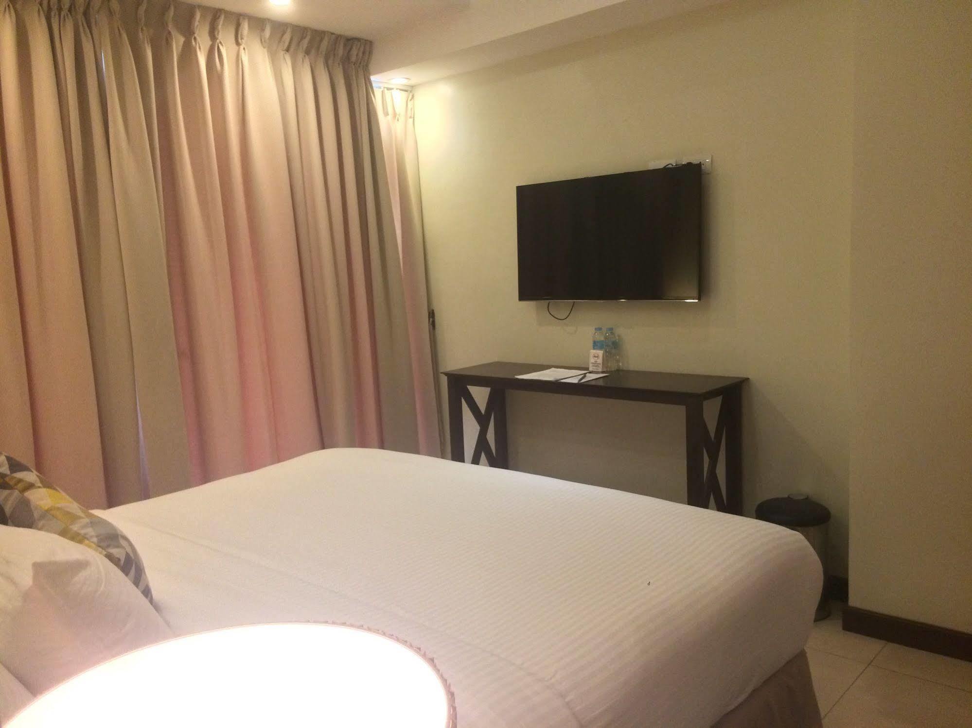 Belian Hotel Città di Tagbilaran Esterno foto