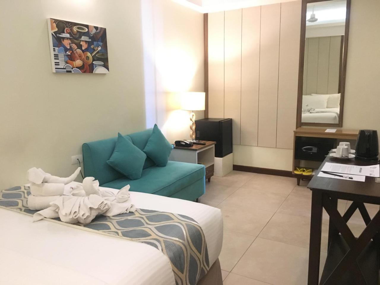 Belian Hotel Città di Tagbilaran Esterno foto